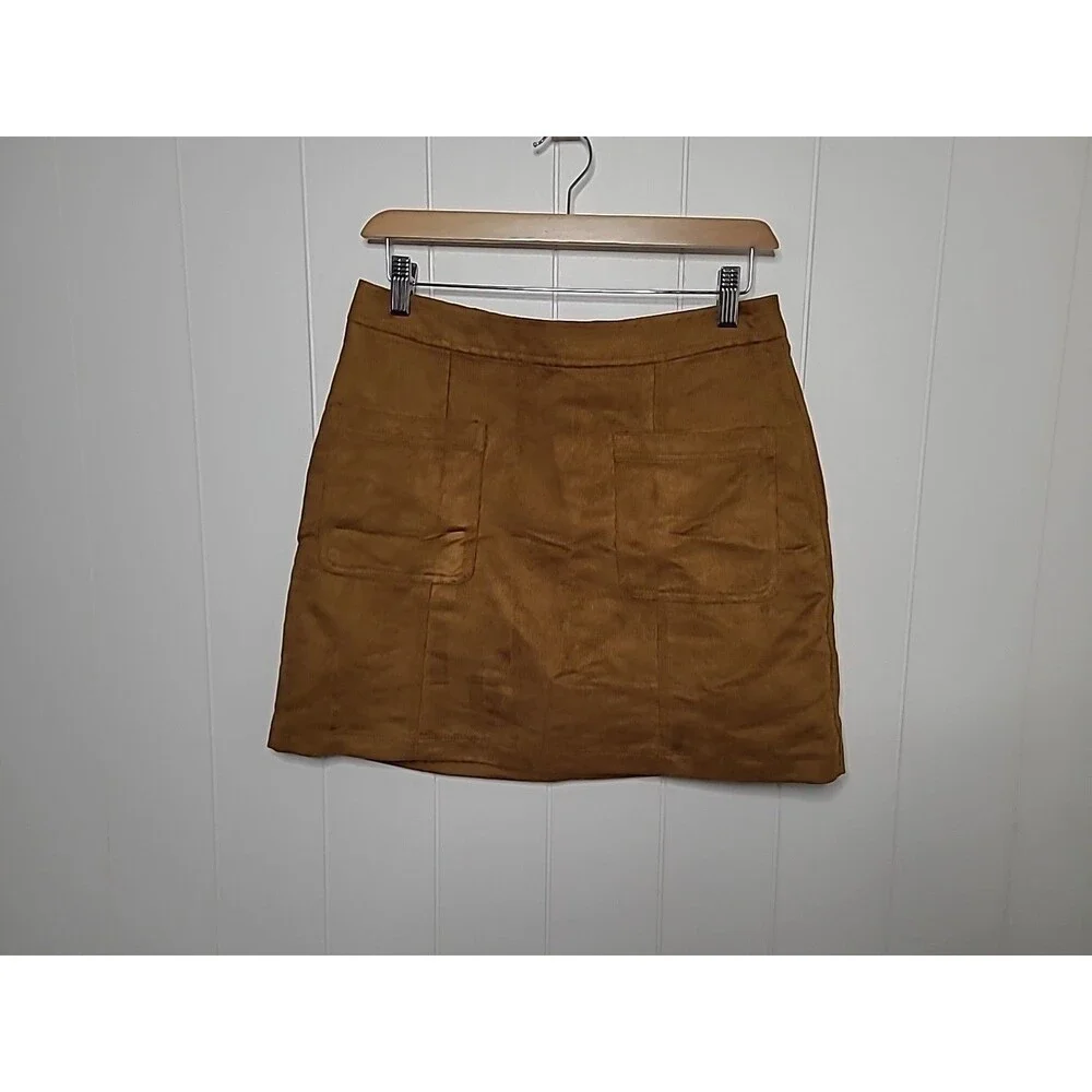 Old Navy Faux Suede Mini Skirt Pockets Womens Size 6 Golden Brown